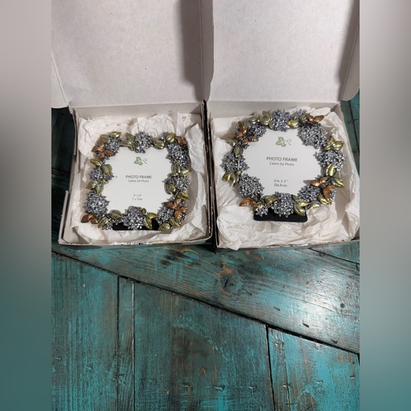 Bowring Metal Ornate Mini Picture Frames NEW - Picture 2 of 7